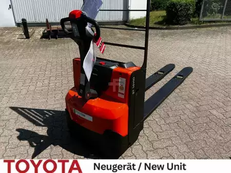 Niederhubwagen 2026  Toyota LWE 200 / neu! (4)