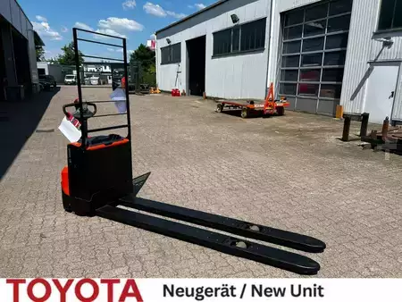 Niederhubwagen 2026  Toyota LWE 200 / neu! (5)