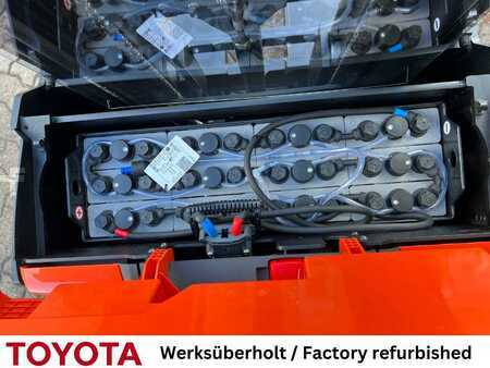 Wózek wysokiego podnoszenia 2018  Toyota SWE 140 / Akku überh.! (6) 