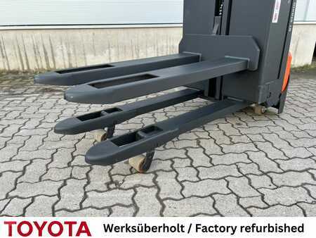 Pinontavaunu 2018  Toyota SWE 080 L, Akku neu! (2)