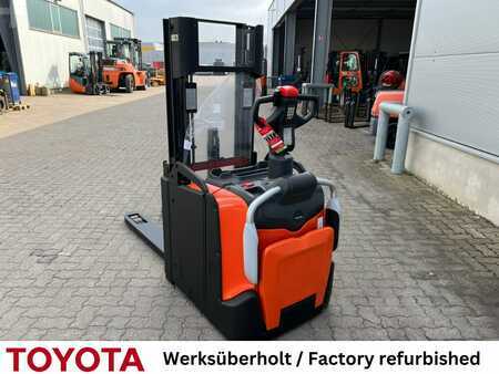 Pinontavaunu 2018  Toyota SPE 200 D, Akku überh.! (3)