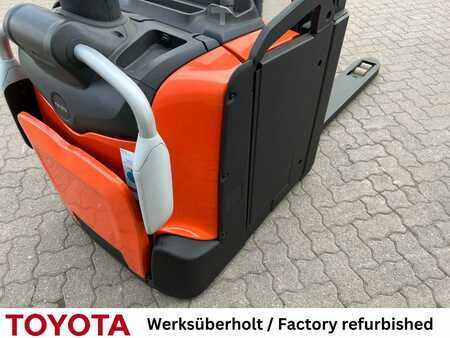 Pinontavaunu 2018  Toyota SPE 200 D, Akku überh.! (7)