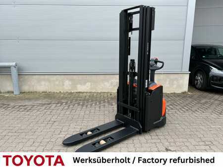 Apilador eléctrico 2020  Toyota SWE 140 L / Akku überh.! (1)