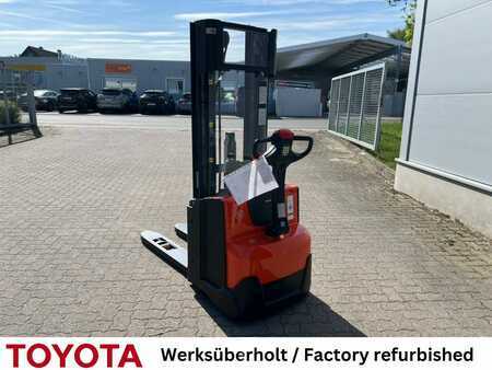 Wózek wysokiego podnoszenia 2020  Toyota SWE 120 L / Akku neu! (3)