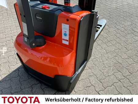 Wózek wysokiego podnoszenia 2020  Toyota SWE 120 L / Akku neu! (6)