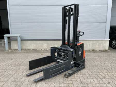 Pinontavaunu 2020  Toyota SWE 120 S, nur 150 Std! (1)