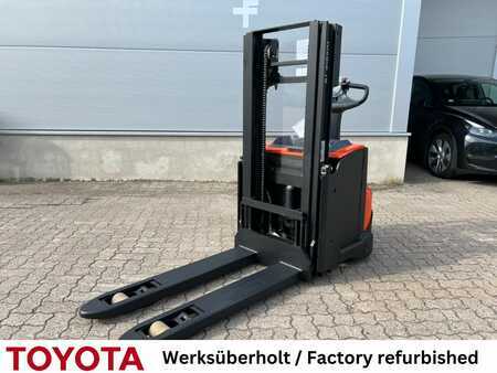 Pinontavaunu 2024  Toyota SWE 200 D / 180 h! (1)