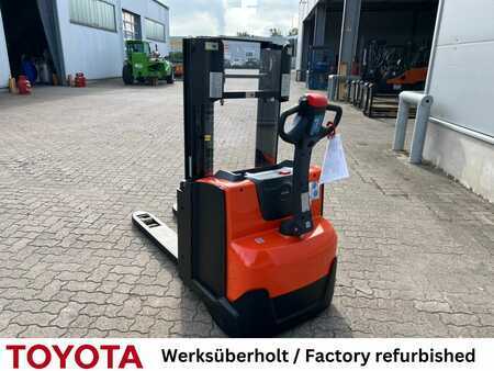 Pinontavaunu 2024  Toyota SWE 200 D / 180 h! (3)