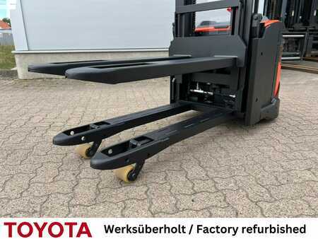 Pinontavaunu 2024  Toyota SWE 200 D / 230 h! (2)