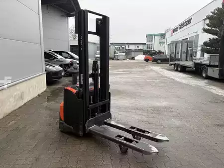 Ruční vysokozdvižný vozík 2019  Toyota SWE 120 L (3)