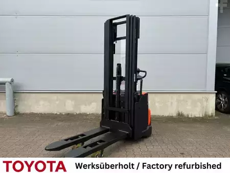 Hochhubwagen 2018  Toyota SWE 120 L / Akku neu! (1)