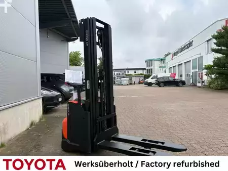 Hochhubwagen 2018  Toyota SWE 120 L / Akku neu! (3)
