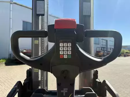 Hochhubwagen 2018  Toyota SWE 160 L (4)