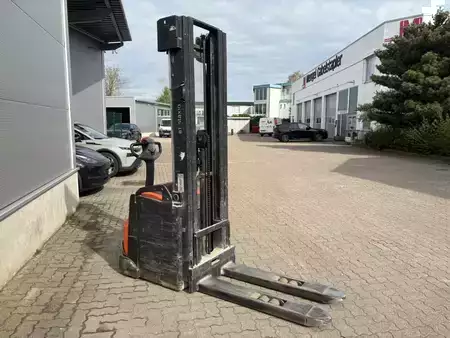 Hochhubwagen 2018  Toyota SWE 160 (3)