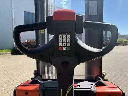 Hochhubwagen 2020  Toyota SWE 140 L (4)