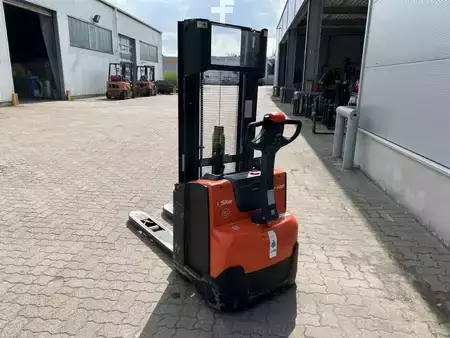 Hochhubwagen 2019  Toyota SWE 120 (2)