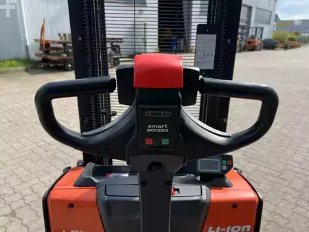 Hochhubwagen 2019  Toyota SWE 120 (4)