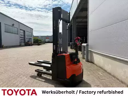 Hochhubwagen 2017  Toyota SWE 140 L / Akku neu! (2)