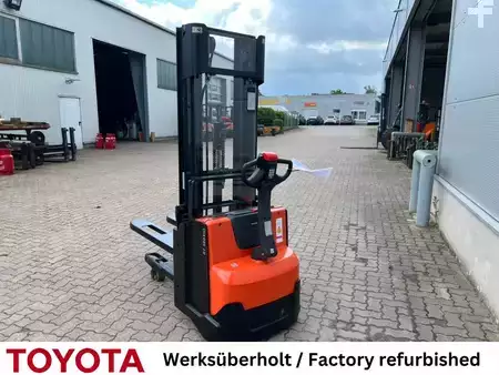 Hochhubwagen 2018  Toyota SWE 120 L /Akku neu! (2)