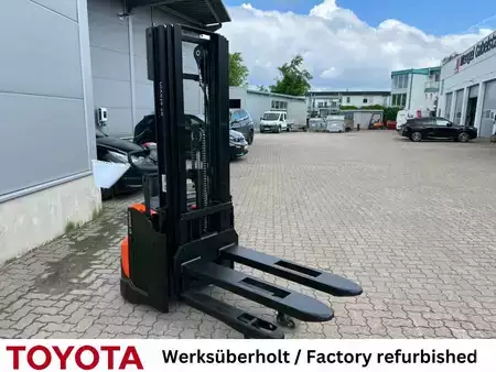 Hochhubwagen 2018  Toyota SWE 120 L /Akku neu! (3)