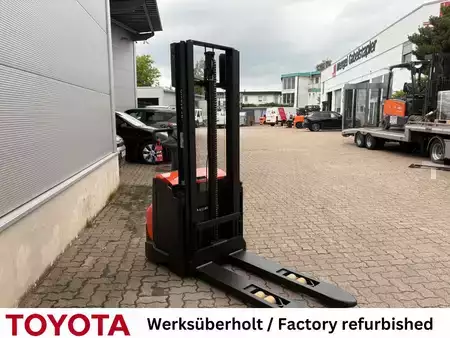 Wózek wysokiego podnoszenia 2017  Toyota SWE 120 / Akku neu! (3)