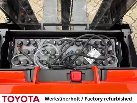Wózek wysokiego podnoszenia 2017  Toyota SWE 120 / Akku neu! (5)