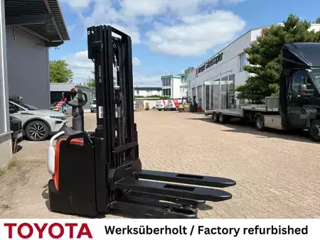 Pinontavaunu 2019  Toyota SPE 120 L / Akku überh.! (3)