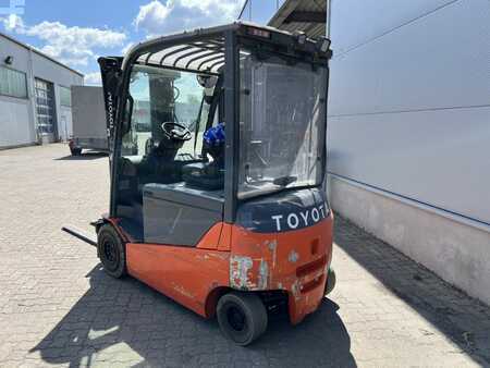 Elektryczne 4-kołowe 2020  Toyota 8 FBMT 25 (2)