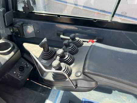 El Truck - 4-hjul 2015  Toyota 8 FBMKT 25 (5)