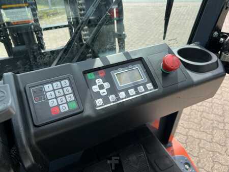 Elektro 4 Rad 2015  Toyota 8 FBMKT 25 (6)