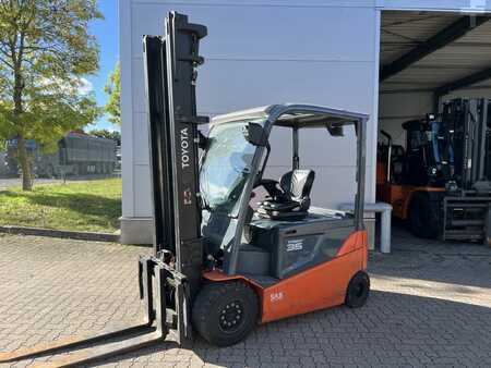 Sähkö - 4 pyör 2013  Toyota 8 FBMT 35 (1)