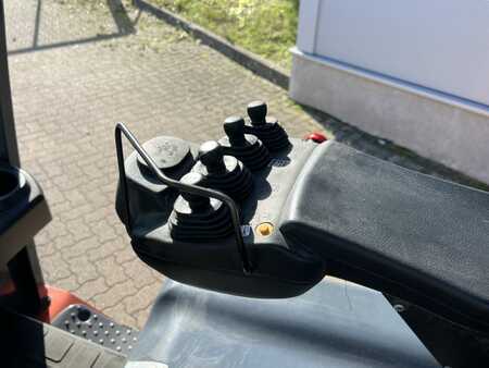 Sähkö - 4 pyör 2013  Toyota 8 FBMT 35 (5)