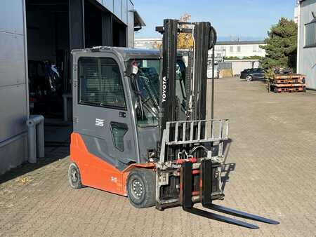 Sähkö - 4 pyör 2020  Toyota 8 FBMT 35 (3)
