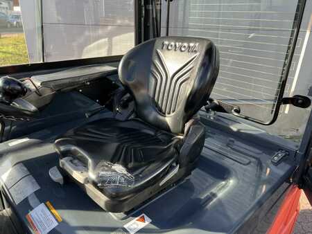 Sähkö - 4 pyör 2020  Toyota 8 FBMT 35 (4)