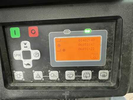 Elektromos 3 kerekű 2019  Toyota 8 FBE 18 T / Akku 91% (8)