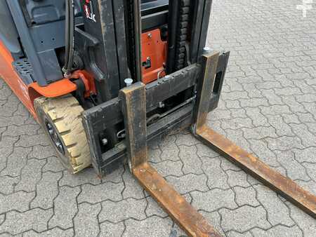 Elektromos 3 kerekű 2019  Toyota 8 FBE 18 T (10)