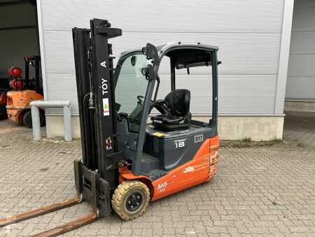 Elektromos 3 kerekű 2019  Toyota 8 FBE 18 T / Akku 88% (1)