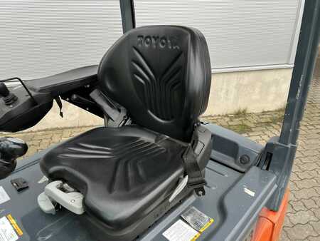 Elektromos 3 kerekű 2019  Toyota 8 FBE 18 T (4)