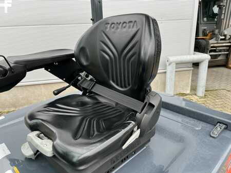 Elektro 4 Rad 2014  Toyota 8 FBMKT 25 (4)