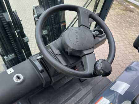 Elektro 4 Rad 2014  Toyota 8 FBMKT 25 (6)