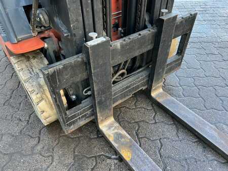 Elektromos 3 kerekű 2019  Toyota 8 FBE 18 T (10)