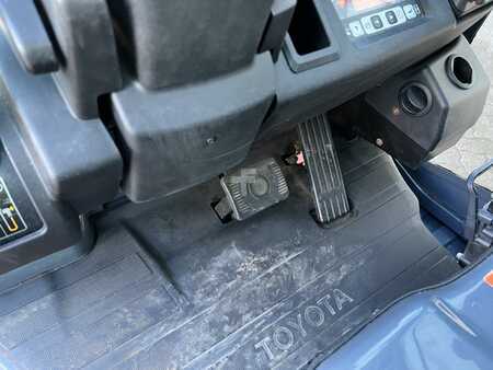 Elektrisk- 3 hjul 2015  Toyota 8 FBET 18 / Akku 71% (6)