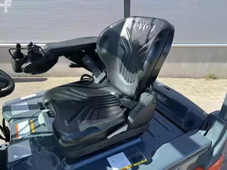 Chariots électriques à 3 roues 2020  Toyota 8 FBE 16 T / 410 Std.! (3)