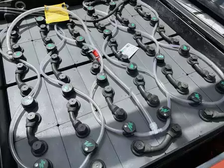 Eléctrica de 3 ruedas 2020  Toyota 8 FBE 20 T (7)