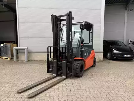 El truck - 4 hjulet 2021  Toyota 8 FBMT 50, 280h! (1)