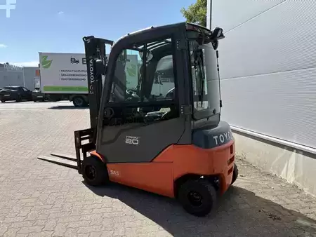 Sähkö - 4 pyör 2021  Toyota 8 FBM 20 T / 1.260 h! (2)