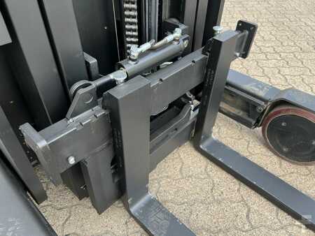 Työntömastotrukki 2020  Toyota RRE 140 M (10)