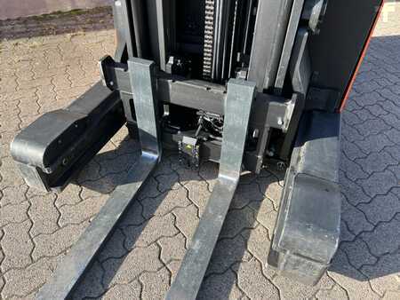 Työntömastotrukki 2020  Toyota RRE 140 H (10)