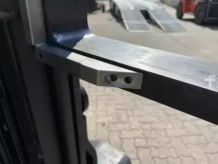 Schubmaststapler 2018  Toyota RRE 160 H (10)