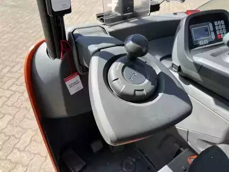 Schubmaststapler 2018  Toyota RRE 160 H (6)